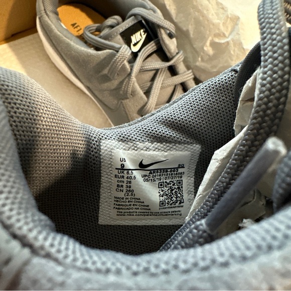 Size 9 - Nike Air Force 1 Sage Low Cool Grey 2019 - Picture 3 of 5